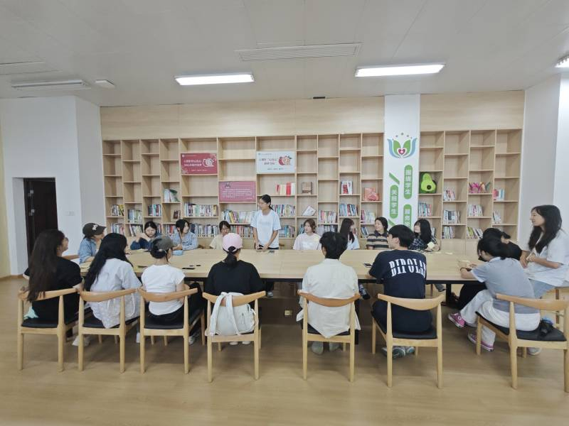 馬克思主義學院開展 “傳遞友善·擁抱世界”主題活動